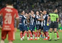 Monterrey en la cima del Torneo Mexicano. Jugadores de Monterrey celebran este sábado la goleada sobre Juárez por 6-1 que ha encumbrado a Monterrey al liderato del torneo Apertura mexicano. EFE/ Miguel Sierra