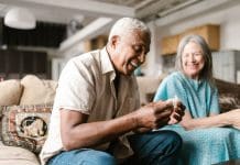 ¿No tienes ahorros para la jubilación? Imagen vía Pexels [Photo credit for NJ Spotlight News (Foto de AP/Martin Meissner, archivo)