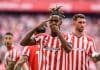El Athletic fulmina al Atlético de Madrid. El delantero del Athletic Club Nico Williams celebra marcar el primer gol del equipo bilbaíno, durante el