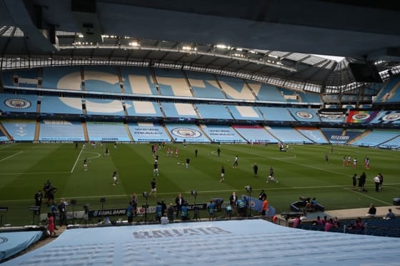 El Manchester City, encontrado culpable de más de 100 irregularidades financieras Vista general del estadio del Manchster City en una foto de archivo. EFE/EPA/Nick Potts