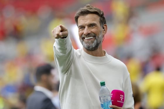 Fotografía del pasado 7 de julio, en la que puede verse a Jurgen Klopp en una imagen del pasado Mundial de Estados Unidos, México y Canadá, cuando era comentarista de televisión. EFE/PETER KLAUNZER