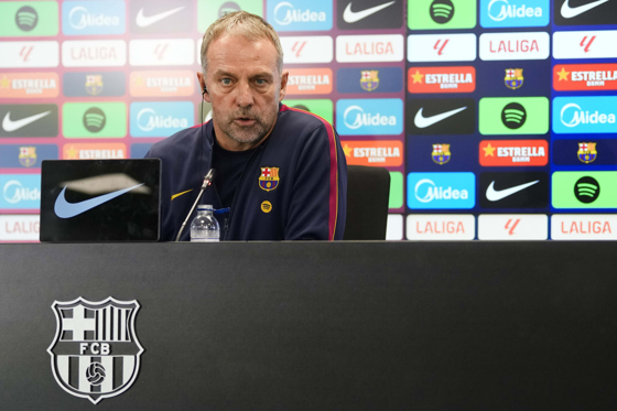 Flick: "Nuestra idea es la mejor para este equipo y vamos a seguir así hasta el final" El entrenador del FC Barcelona, Hansi Flick, durante la conferencia de prensa de este viernes. EFE/ Enric Fontcuberta