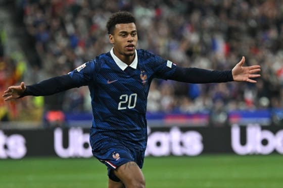 4-1. Zidane da un golpe de timón para remontar a Bélgica Desire Doue celebra el gol del empate durante el partido de la UEFA Nations League que han disputado Francia y Bélgica en Saint-Denis, Francia. EFE/EPA/FIRAS ABDULLAH