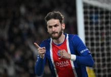 Kvaratskhelia pone orden El jugador del PSG Khvicha Kvaratskhelia celebra un gol al Le Mans FC, en Paris, Francia. EFE/EPA/FIRAS ABDULLAH