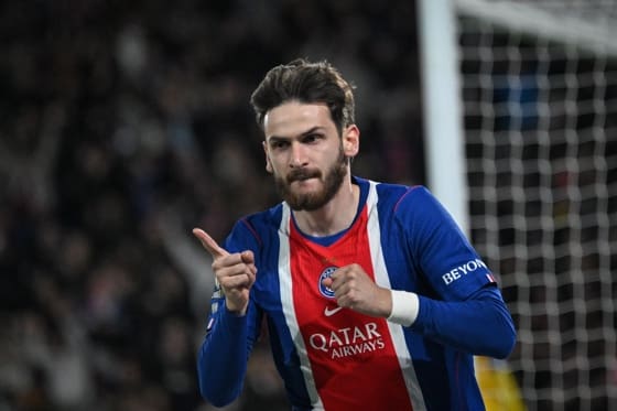 3-1. Kvaratskhelia pone orden El jugador del PSG Khvicha Kvaratskhelia celebra un gol al Le Mans FC, en Paris, Francia. EFE/EPA/FIRAS ABDULLAH