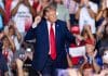 Trump sueña con Premio Nobel. El presidente de EE.UU., Donald Trump, baila en un acto de campaña de apoyo de los candidatos republicanos el 7 de octubre de 2026. EFE/ Carlos Ramírez