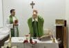 El papa León XIV en Recuperación. El papa León XIV celebrando misa en la sala habilitada en la décima planta del Policlínico Gemelli de Roma, Italia, el 16 de octubre de 2026. EFE/EPA/VATICAN MEDIA PRESS OFFICE