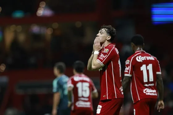 Federico Viñas de Toluca celebra un gol en un partido de la Leagues Cup entre Toluca y Seattle Sounders FC, en el Estadio Nemesio Diez en Toluca (México). Imagen de archivo. EFE/ Felipe Gutiérrez