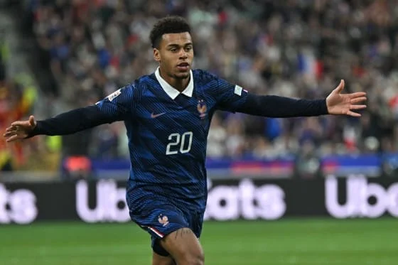 Desire Doue celebra el gol del empate durante el partido de la UEFA Nations League que han disputado Francia y Bélgica en Saint-Denis, Francia. EFE/EPA/FIRAS ABDULLAH