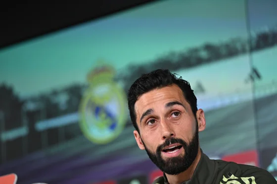 El entrenador del Real Madrid, Álvaro Arbeloa, durant la rueda de prensa este sábado, en la Ciudad Deportiva de Valdebebas. EFE/ Fernando Villar